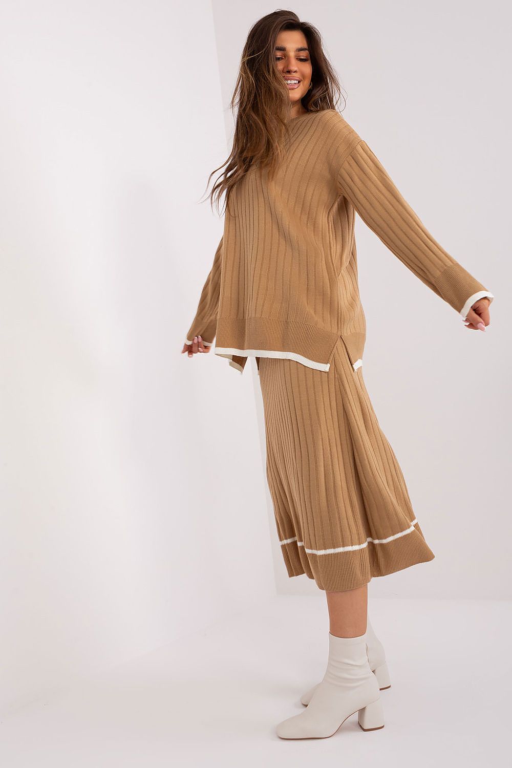 L`ensemble model 190779 Badu