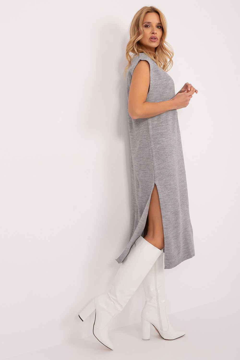 Robe de jour model 194221 Badu
