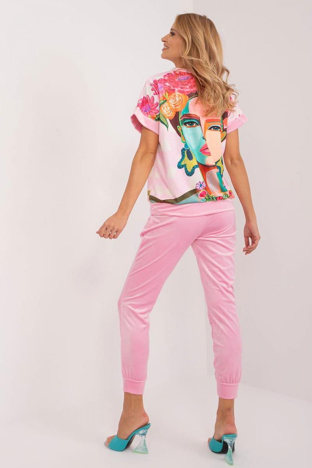 L`ensemble model 196776 Rue Paris