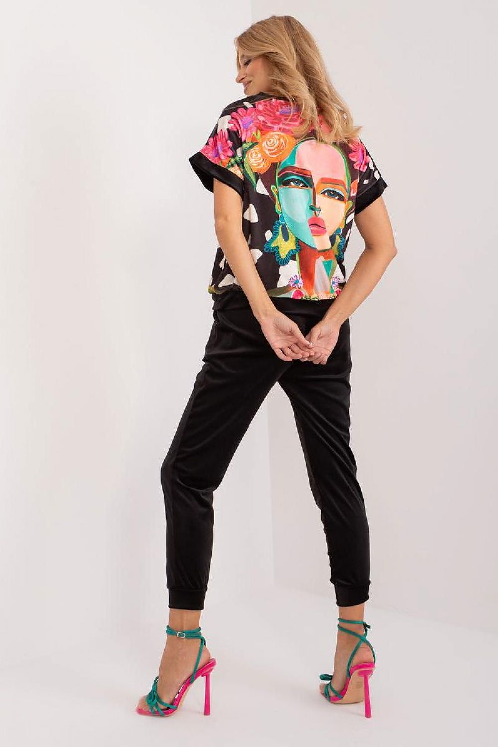 L`ensemble model 196782 Rue Paris