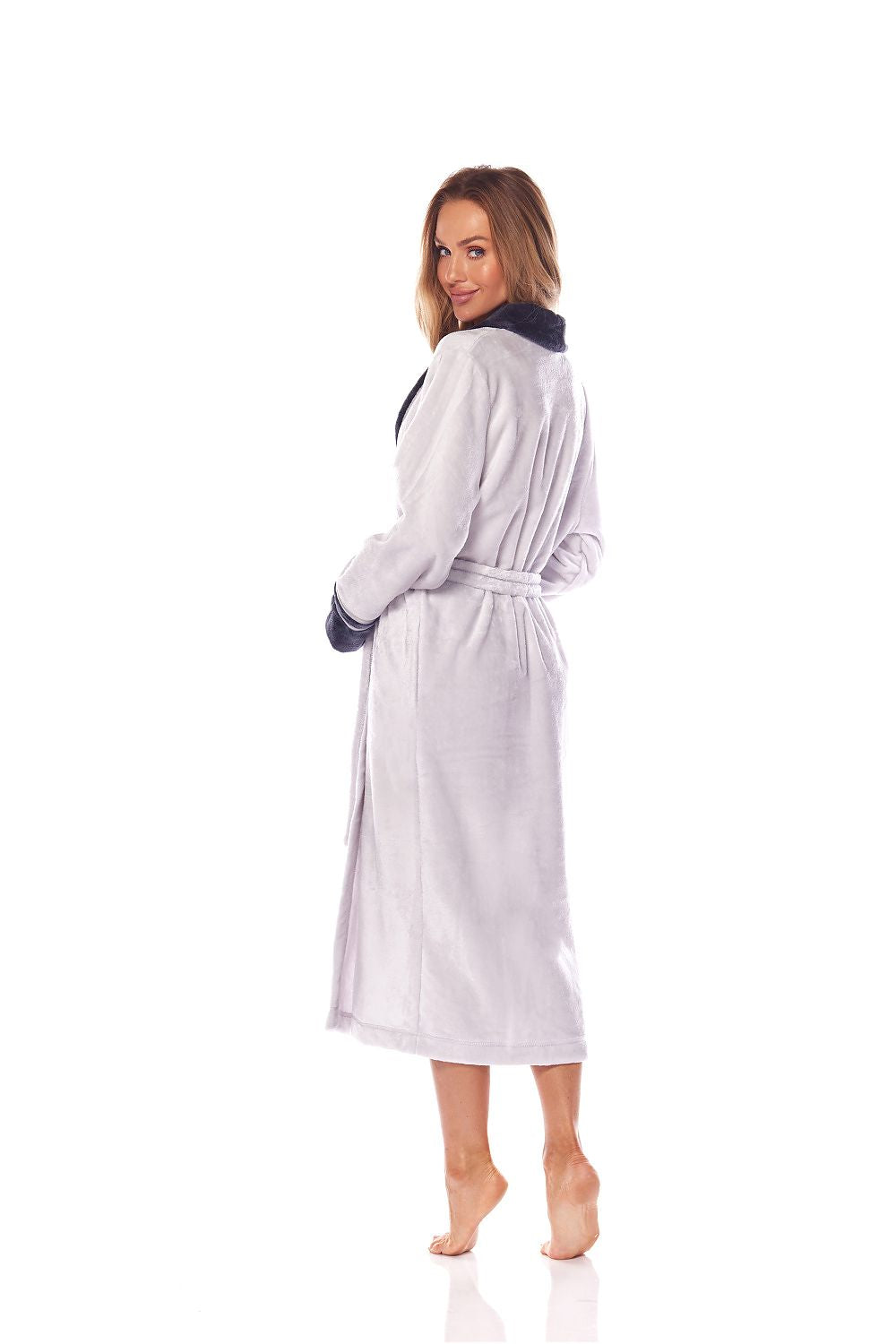 Peignoir model 199721 L&L collection
