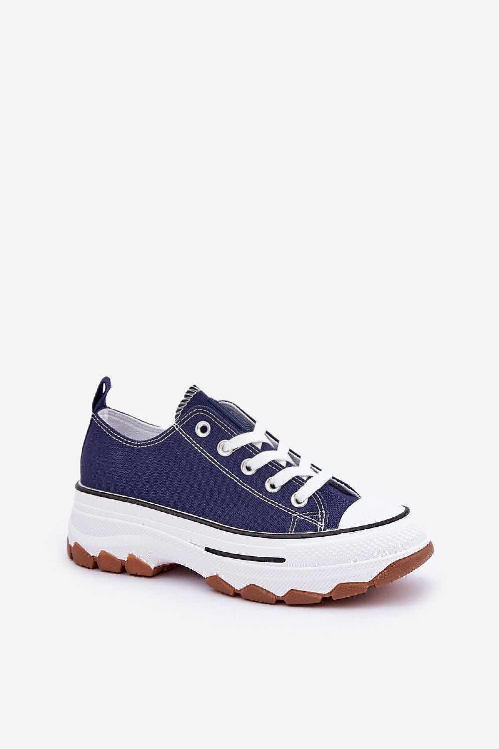 Baskets model 206798 Step in style