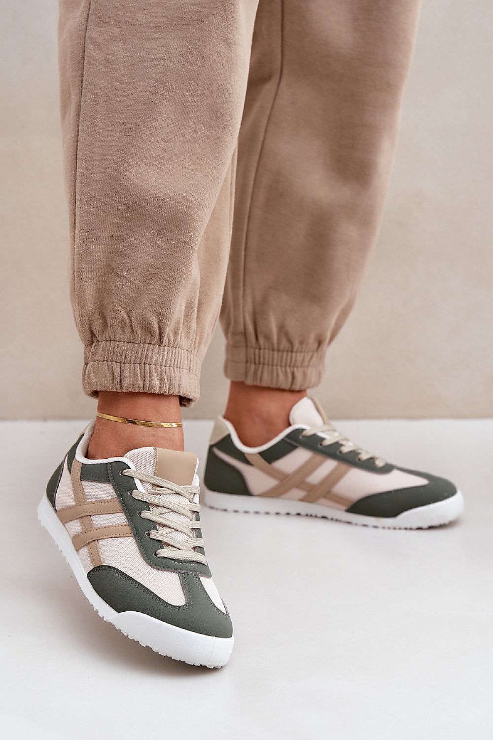 Baskets model 206803 Step in style