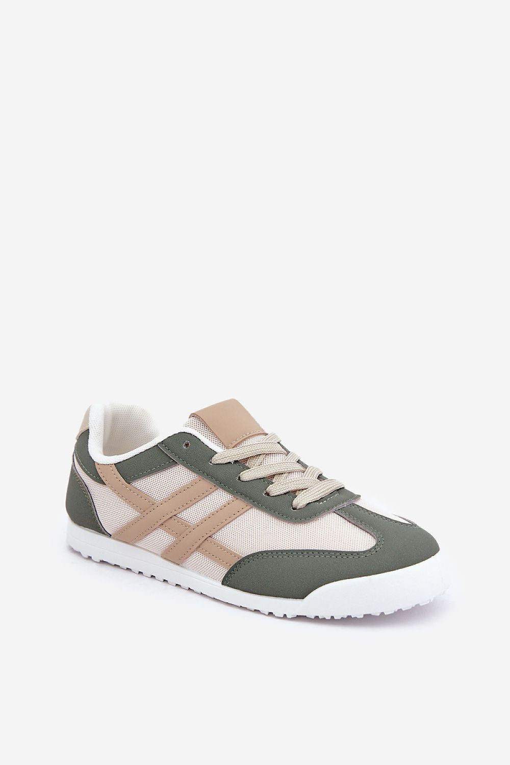Baskets model 206803 Step in style