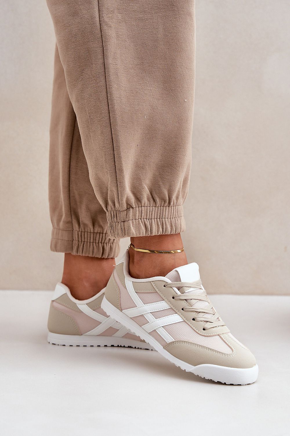 Baskets model 206804 Step in style