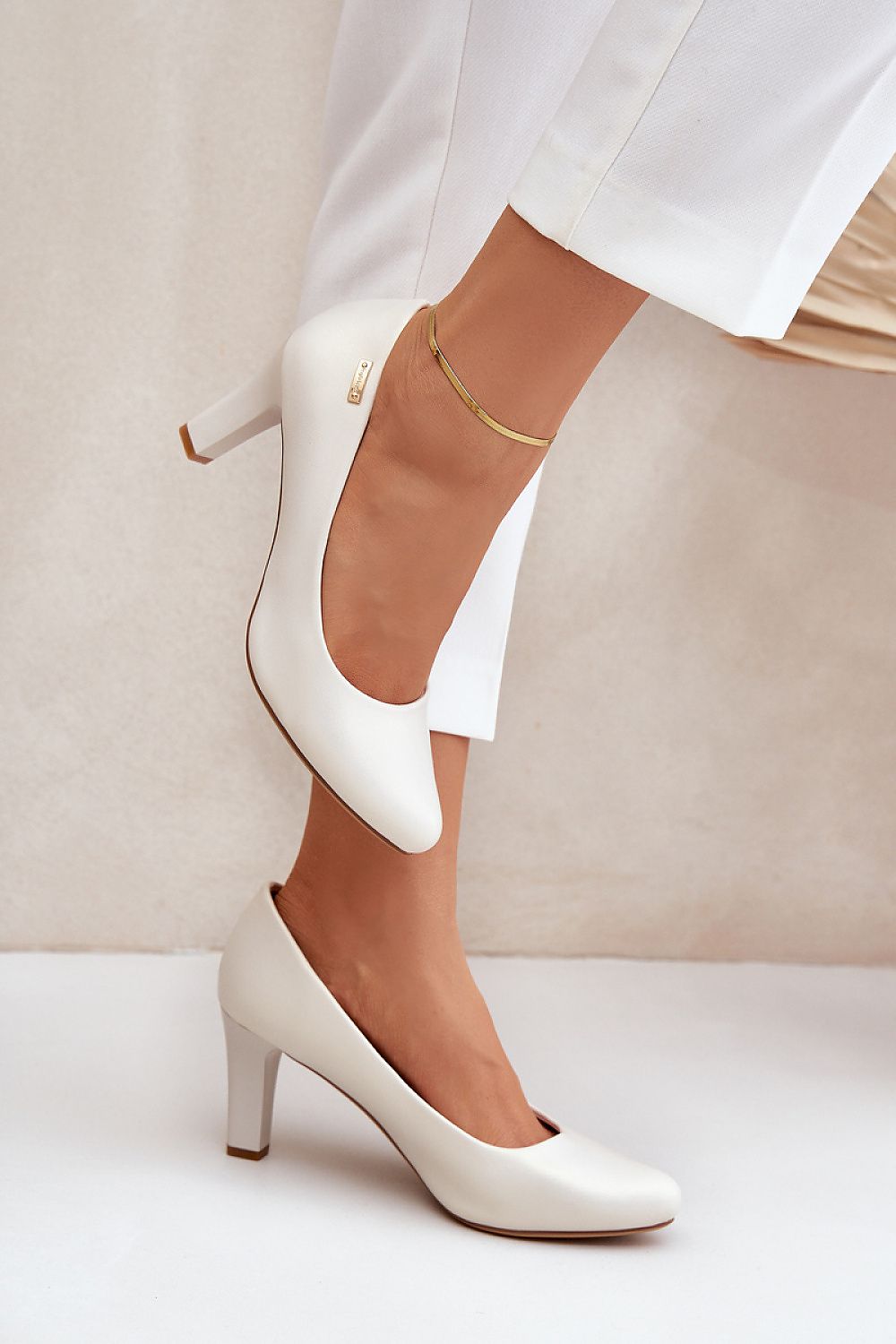 Escarpins talon large model 206814 Step in style