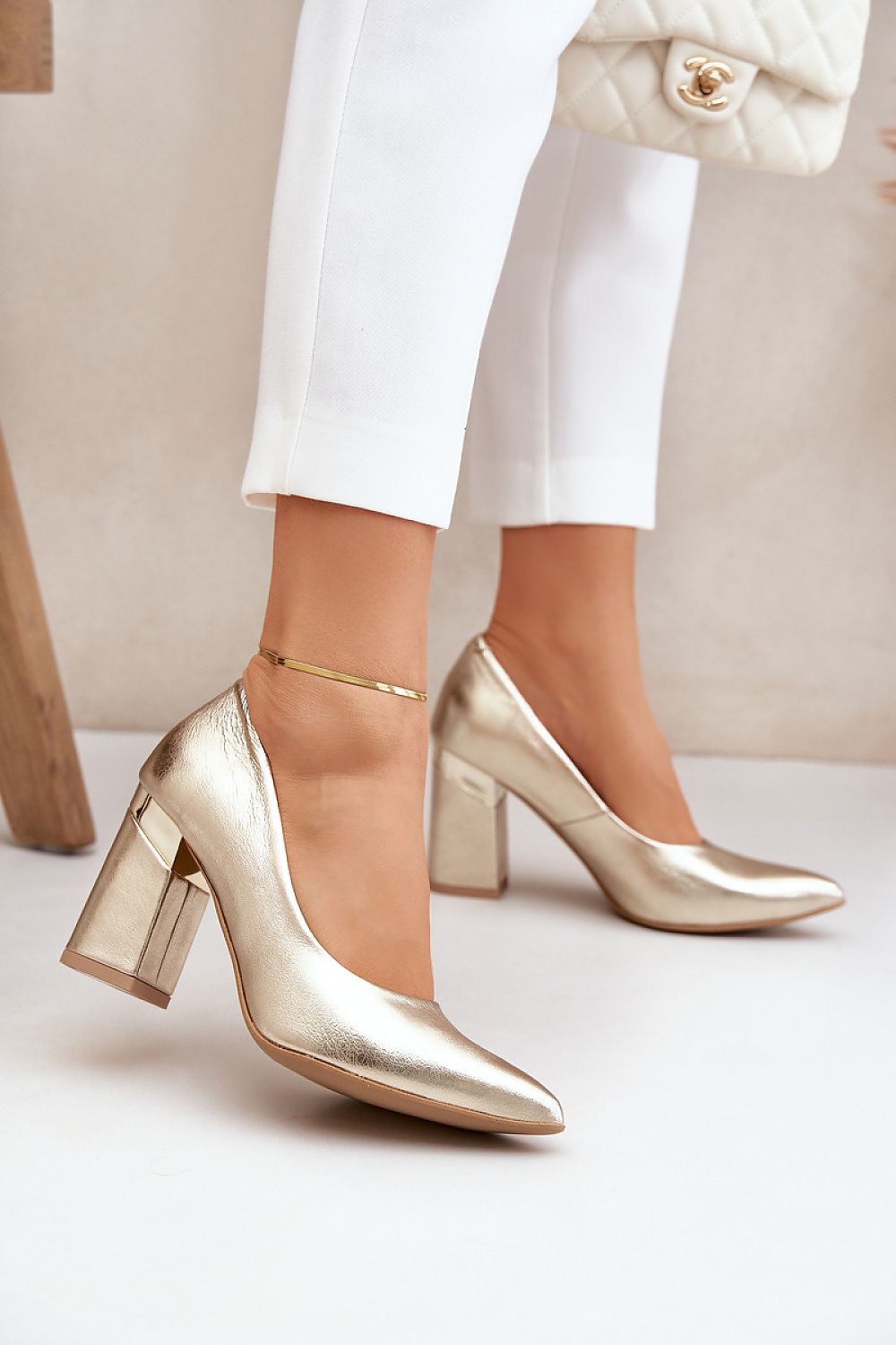 Escarpins talon large model 206818 Step in style