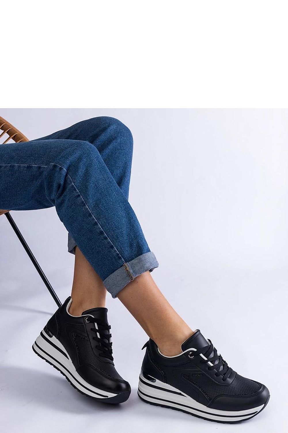 Baskets model 207107 Solea