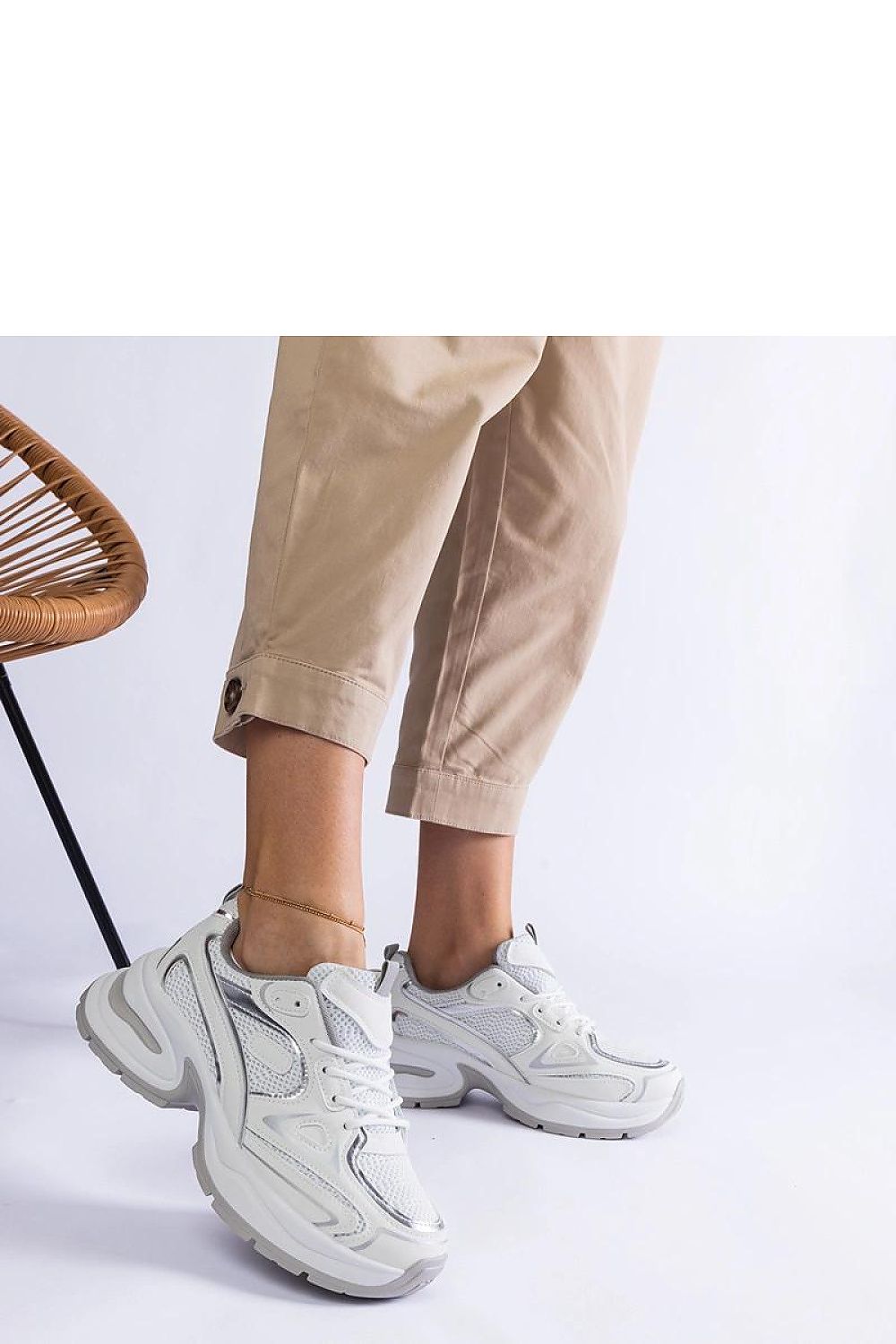 Baskets model 207129 Solea