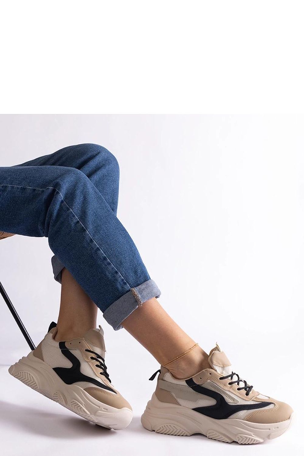 Baskets model 207145 Solea