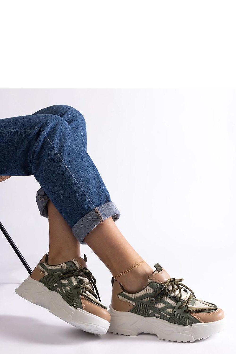 Baskets model 207155 Solea