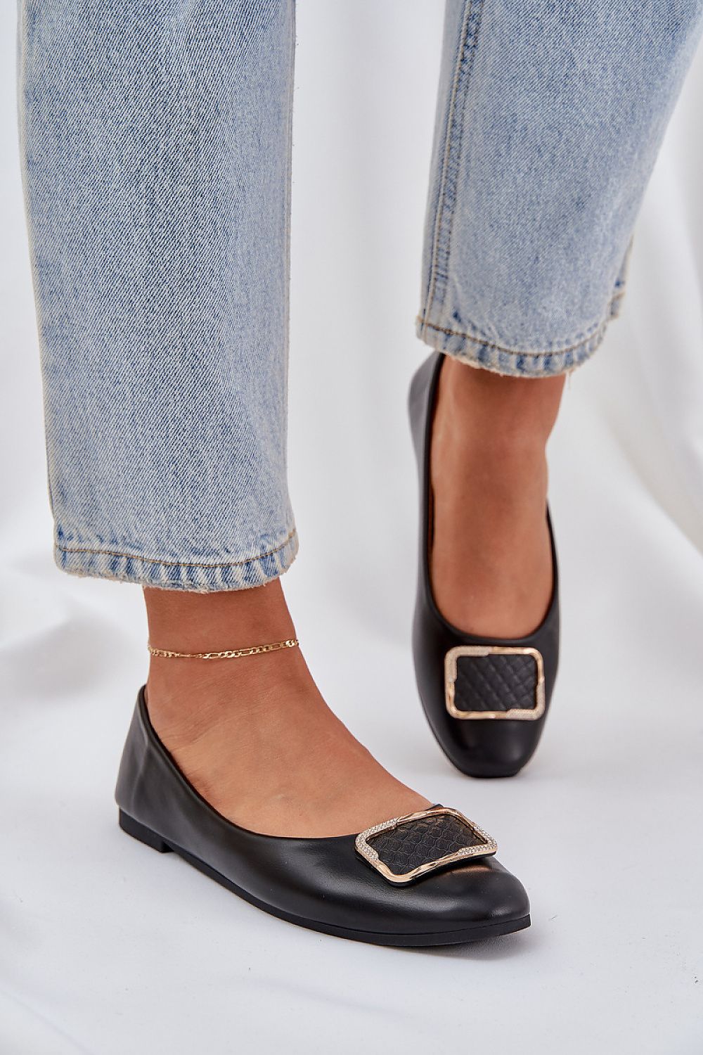 Ballerine model 208457 Step in style