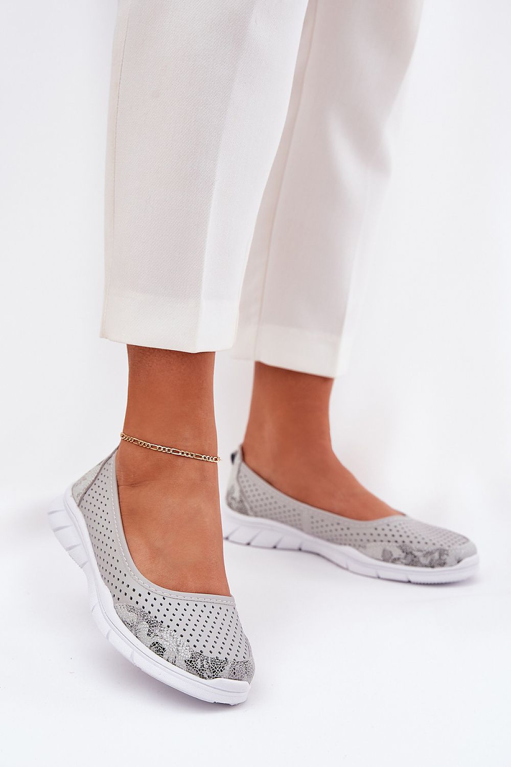 Ballerine model 209043 Step in style