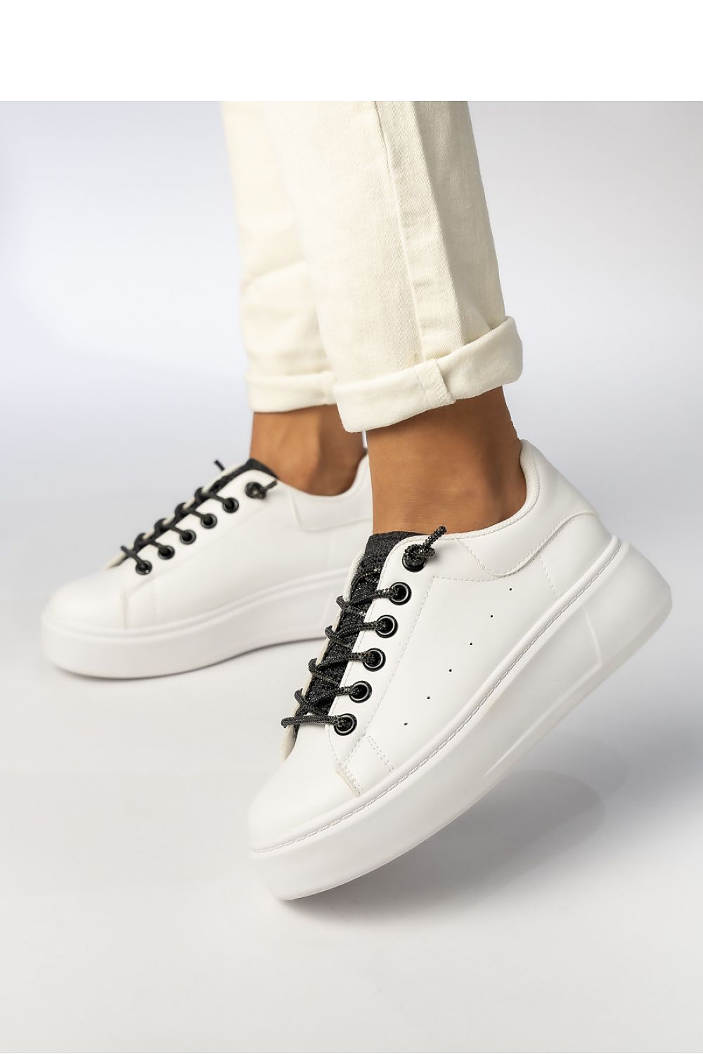 Chaussures de sport model 210582 Inello