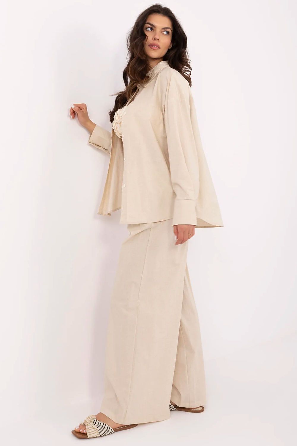 L`ensemble model 210870 NM