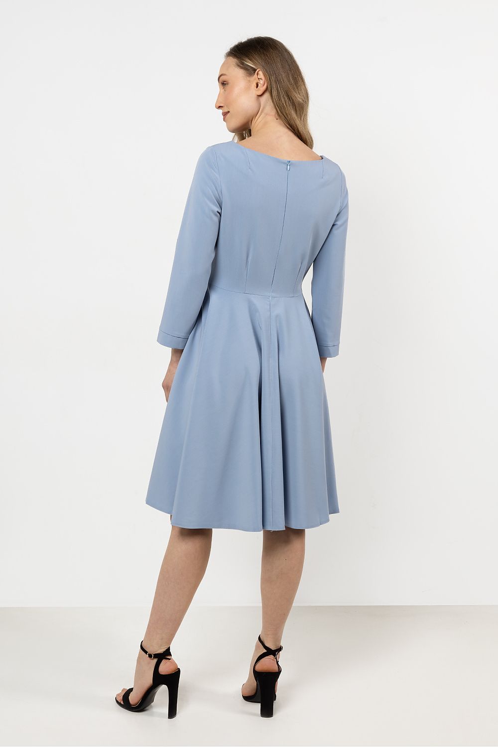 Robe de jour model 212240 awama