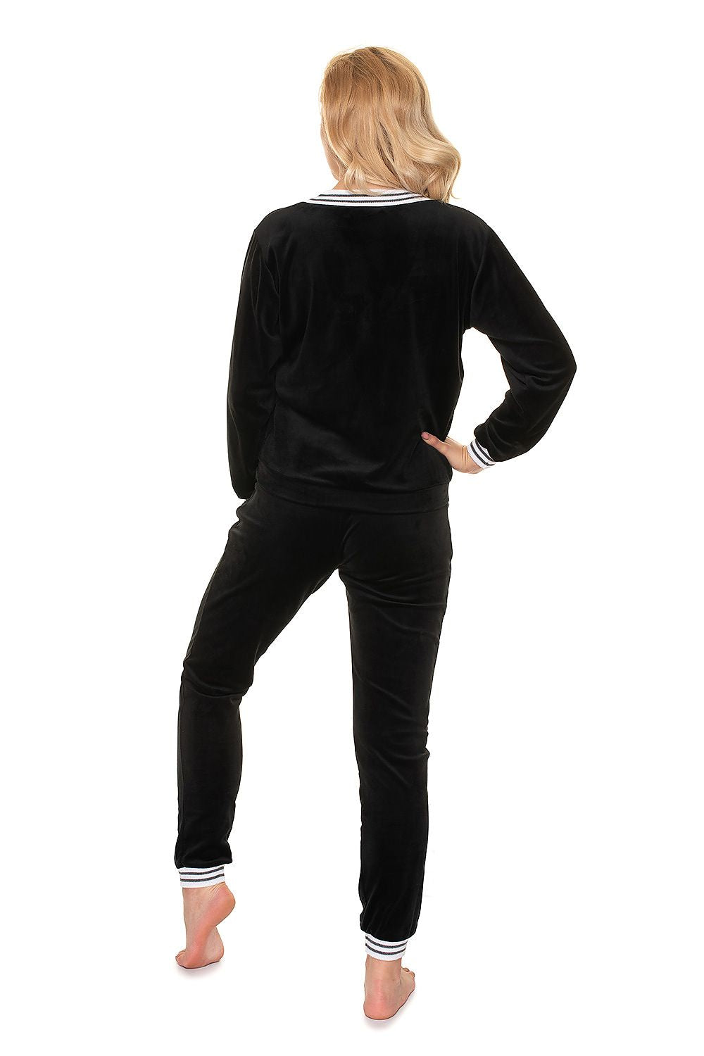 L`ensemble model 156910 PeeKaBoo
