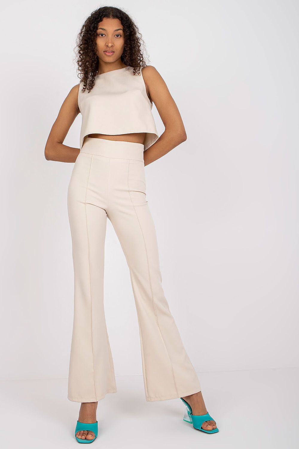 L`ensemble model 166309 Italy Moda
