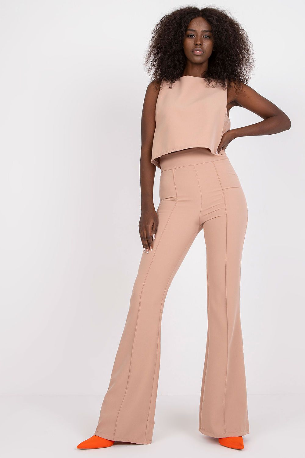 L`ensemble model 166312 Italy Moda