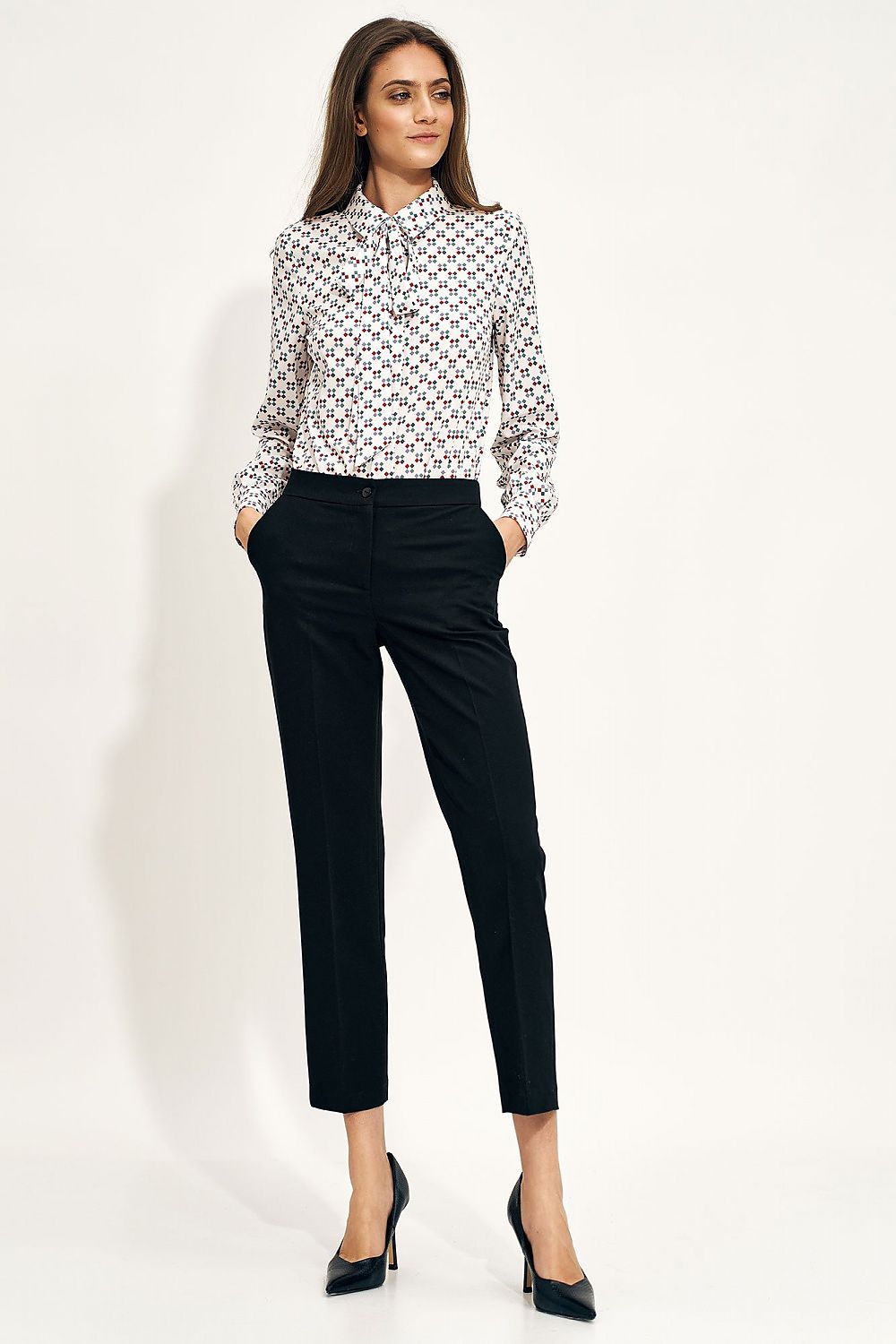 Pantalon femme model 170478 Nife