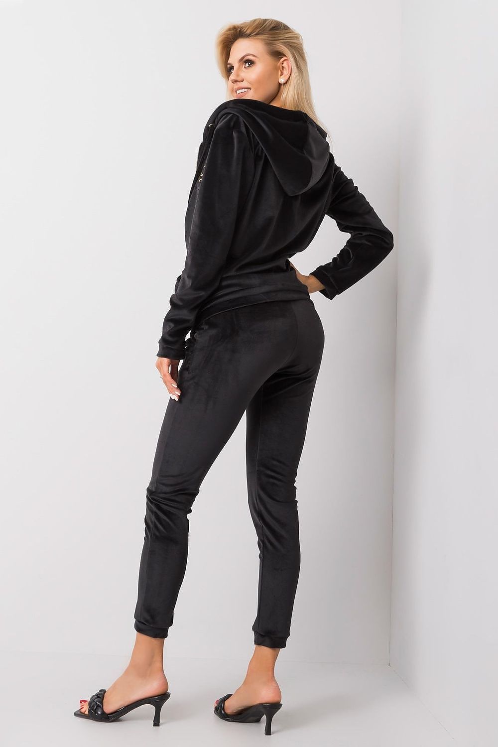 L`ensemble model 173385 Relevance