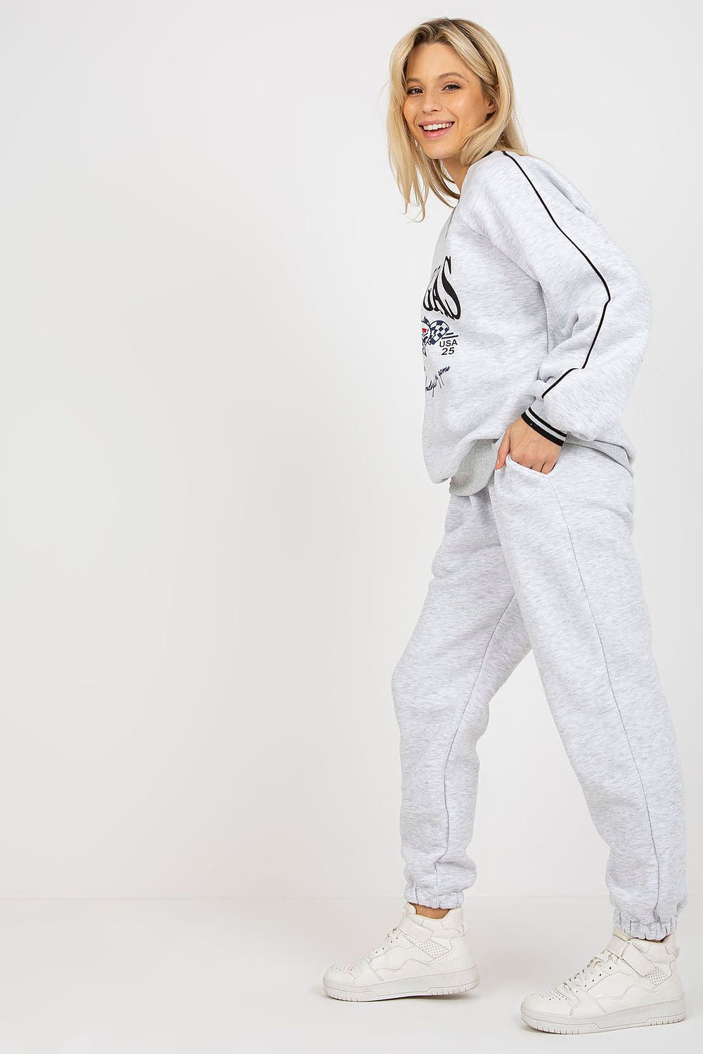 L`ensemble model 174618 Ex Moda