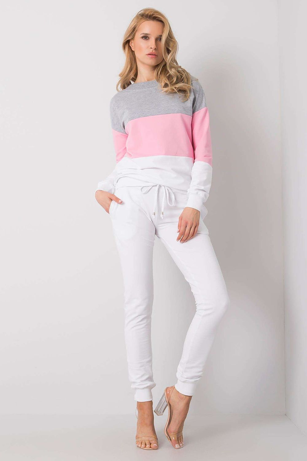 L`ensemble model 175124 Rue Paris