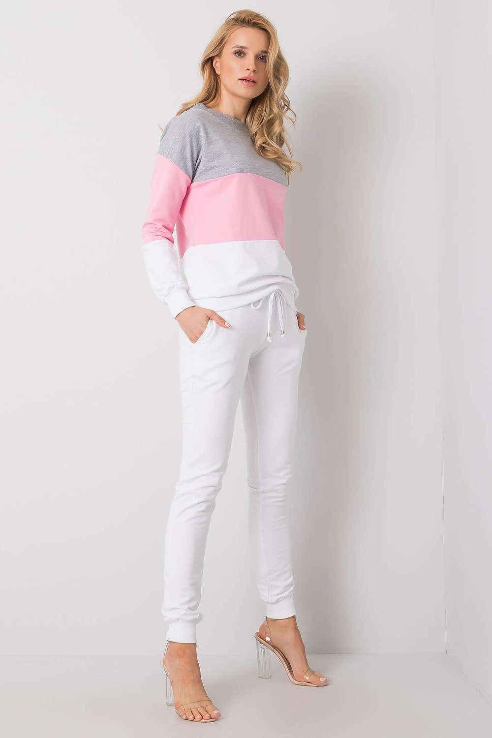 L`ensemble model 175124 Rue Paris