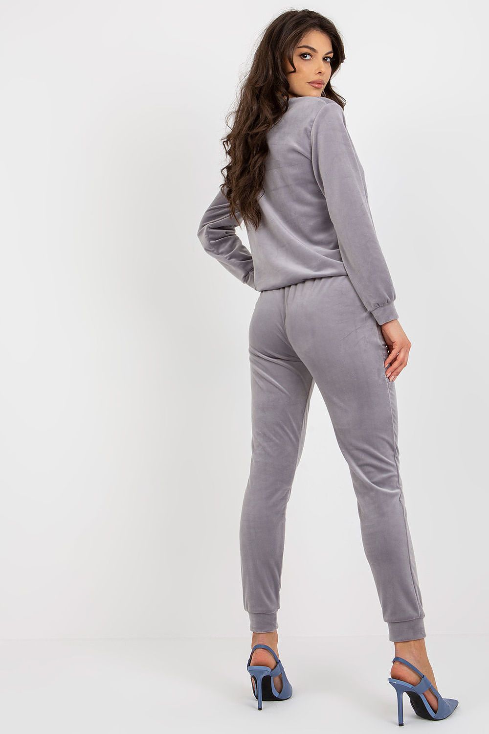 L`ensemble model 177910 Rue Paris