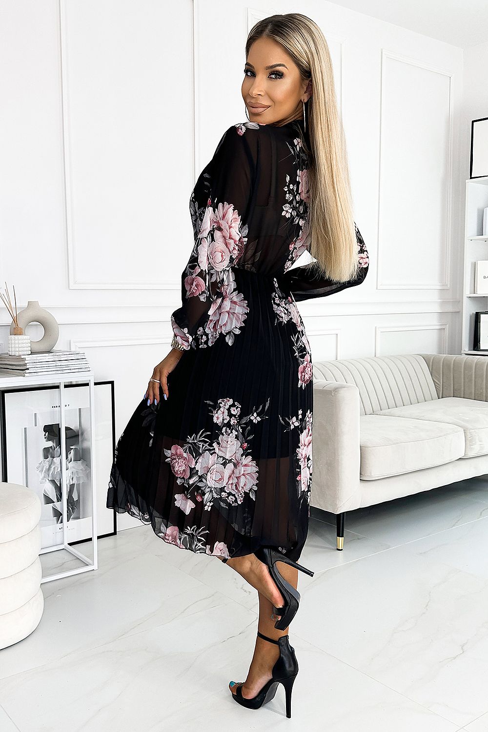 Robe de cocktail model 182497 Numoco