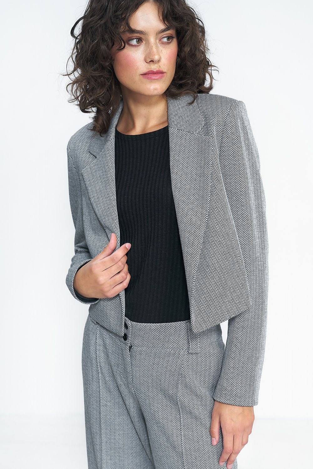 Blazer femme model 184595 Nife
