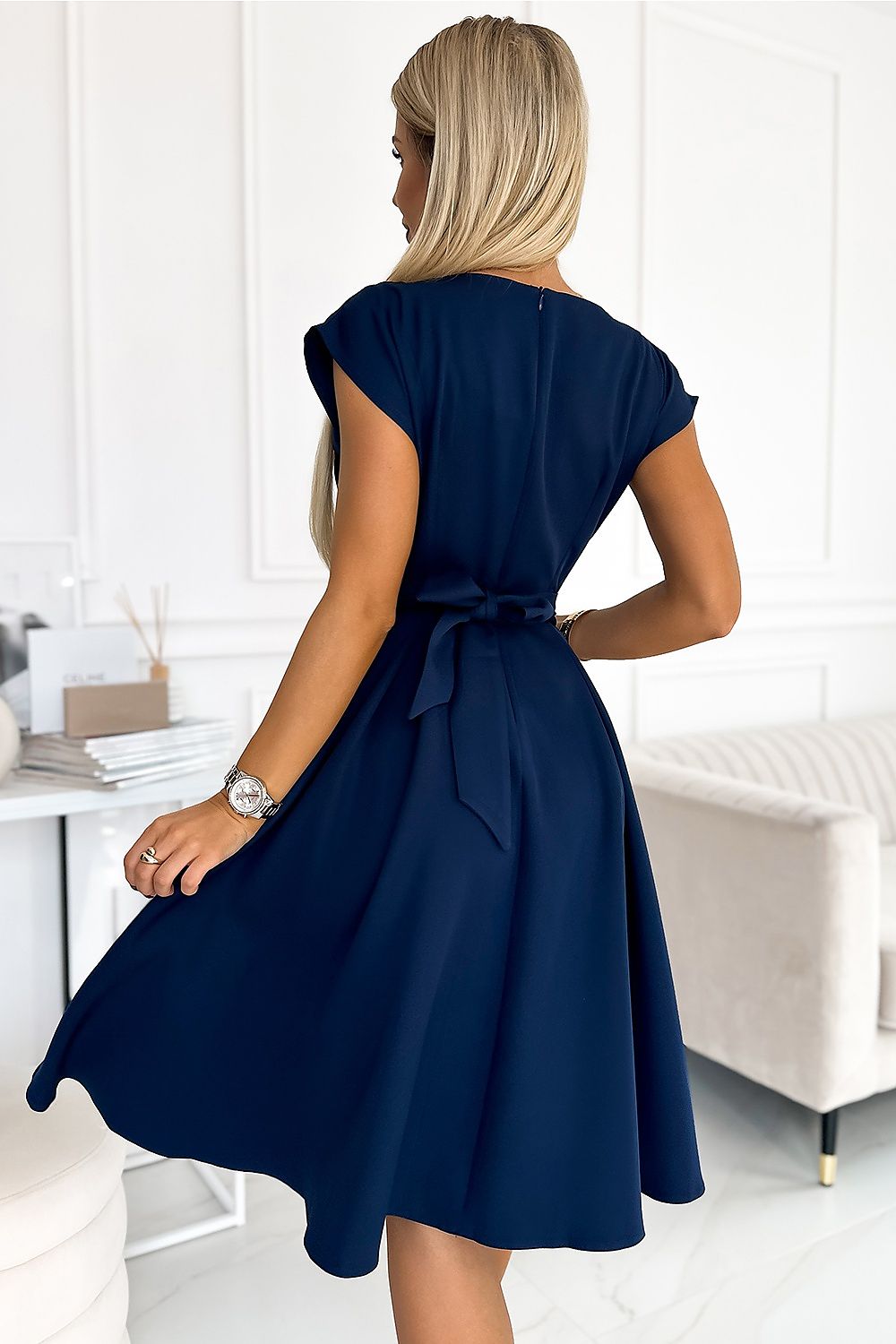  Robe de cocktail model 190636 Numoco 