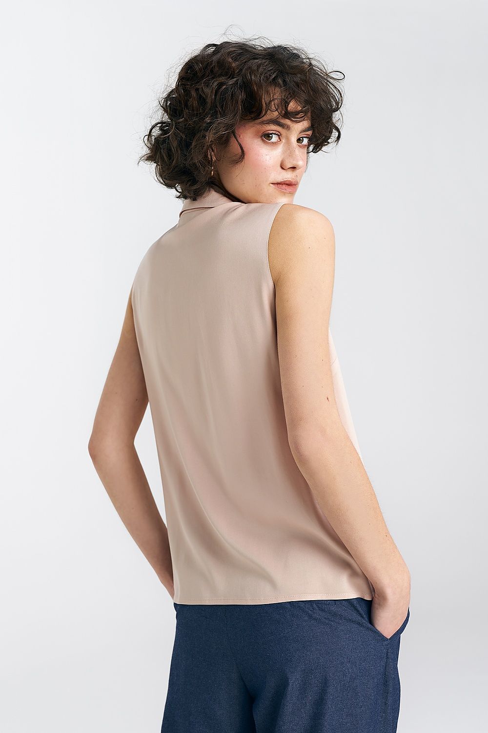  Chemise model 195174 Nife 
