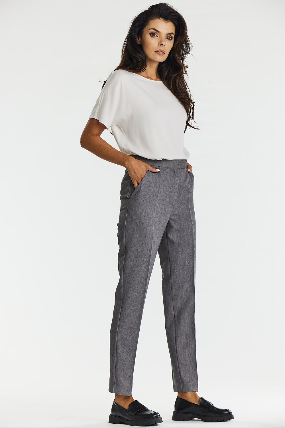  Pantalon femme model 200569 awama 