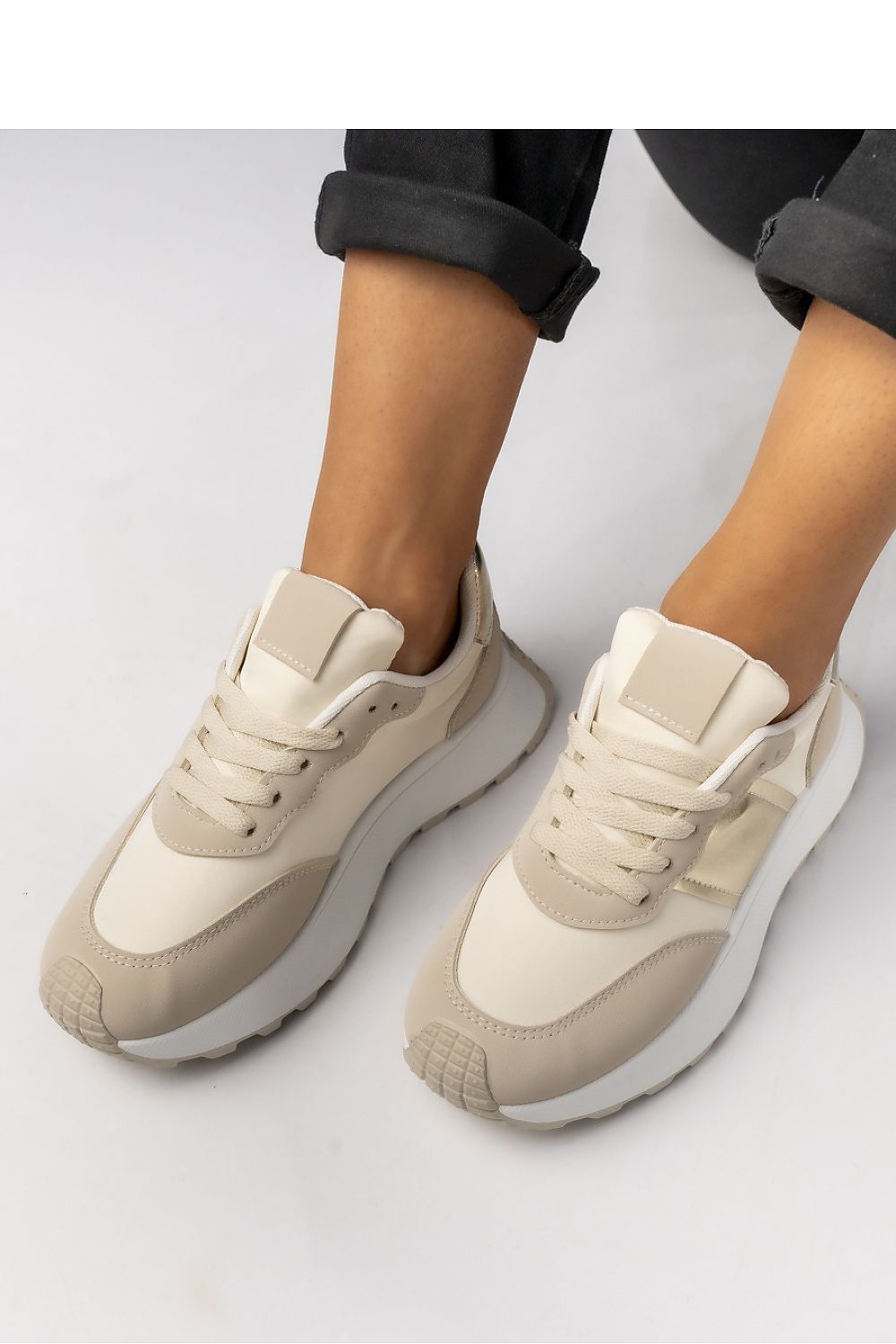  Chaussures de sport model 210597 Inello 
