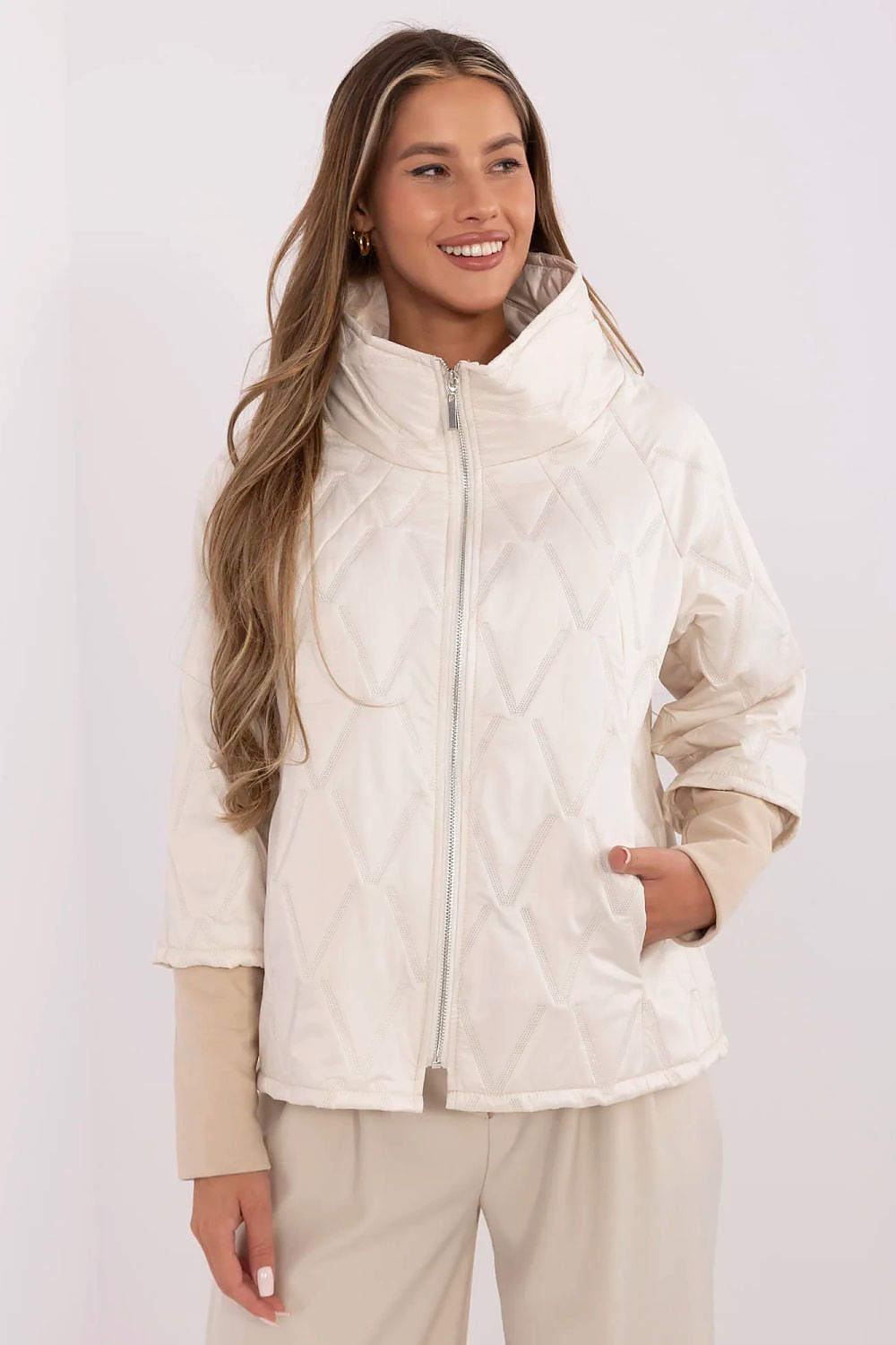  Veste model 211824 Italy Moda 