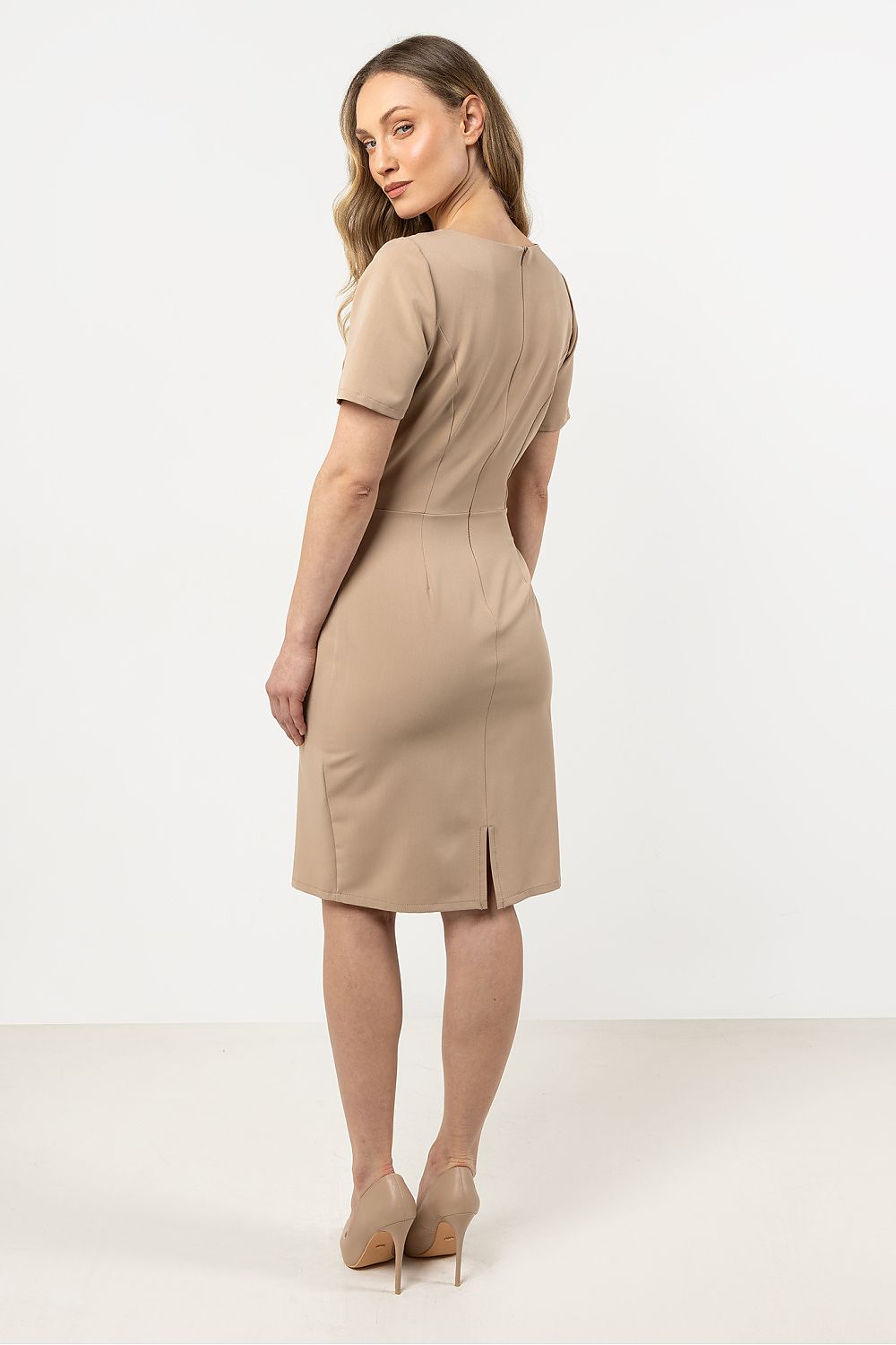  Robe de jour model 212233 awama 