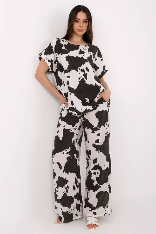  L`ensemble model 212519 Italy Moda 
