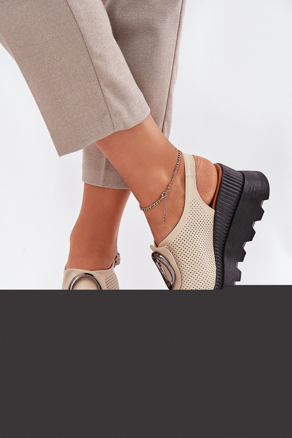  Cothurnes model 213005 Step in style 
