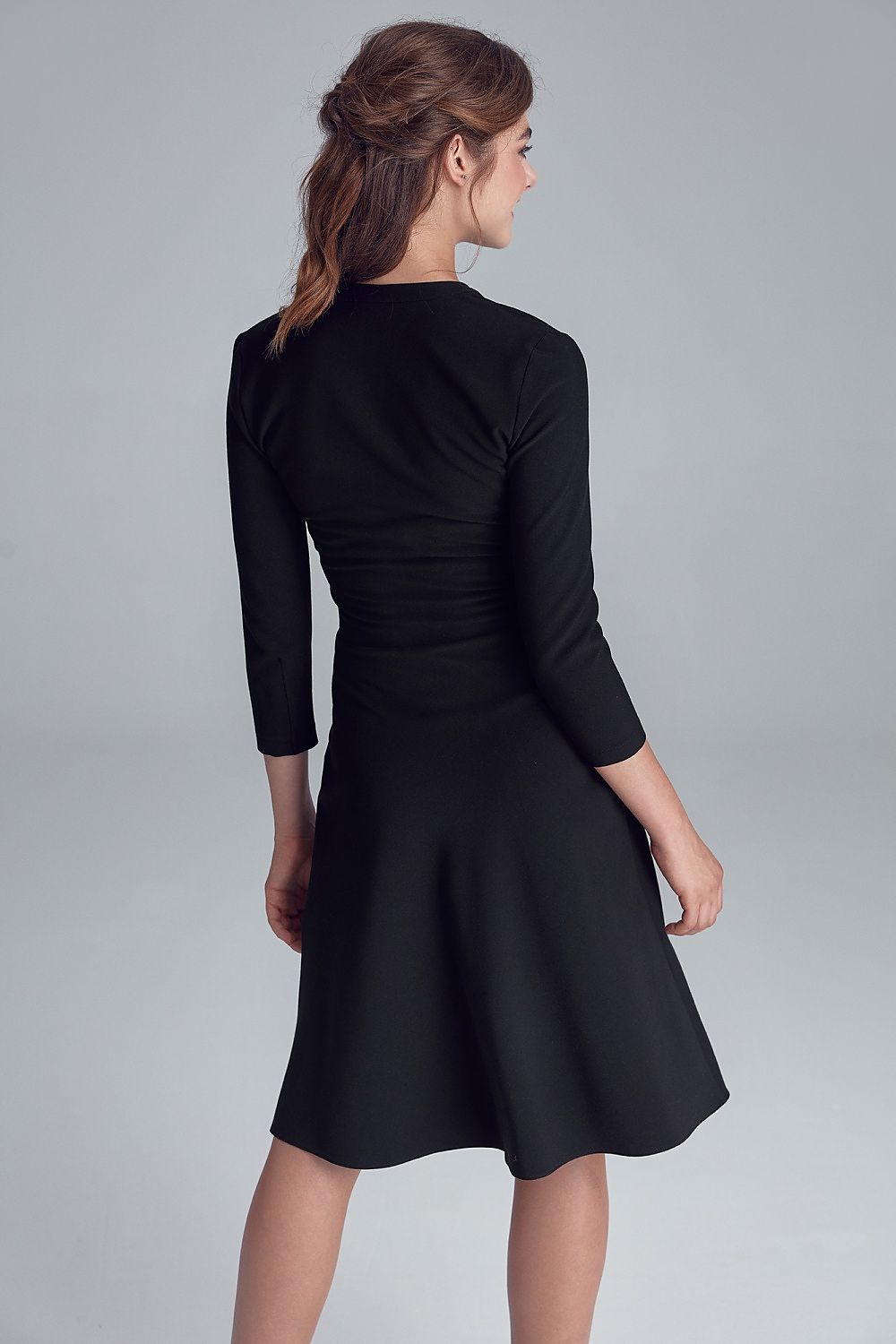  Robe de jour model 134978 Nife 