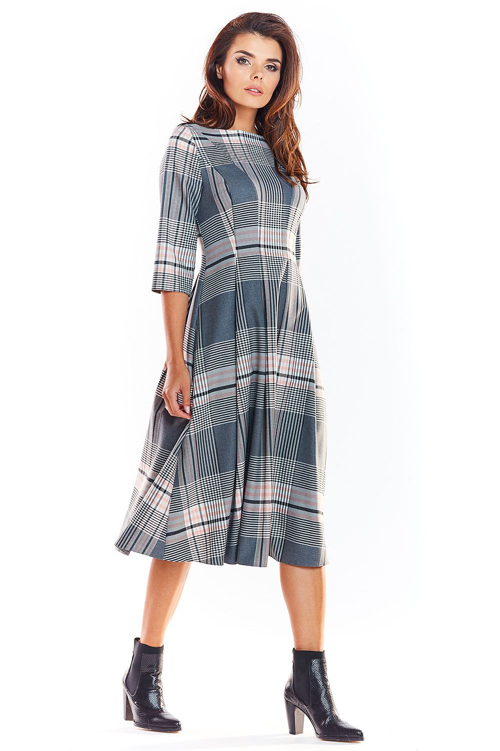  Robe de jour model 139555 awama 