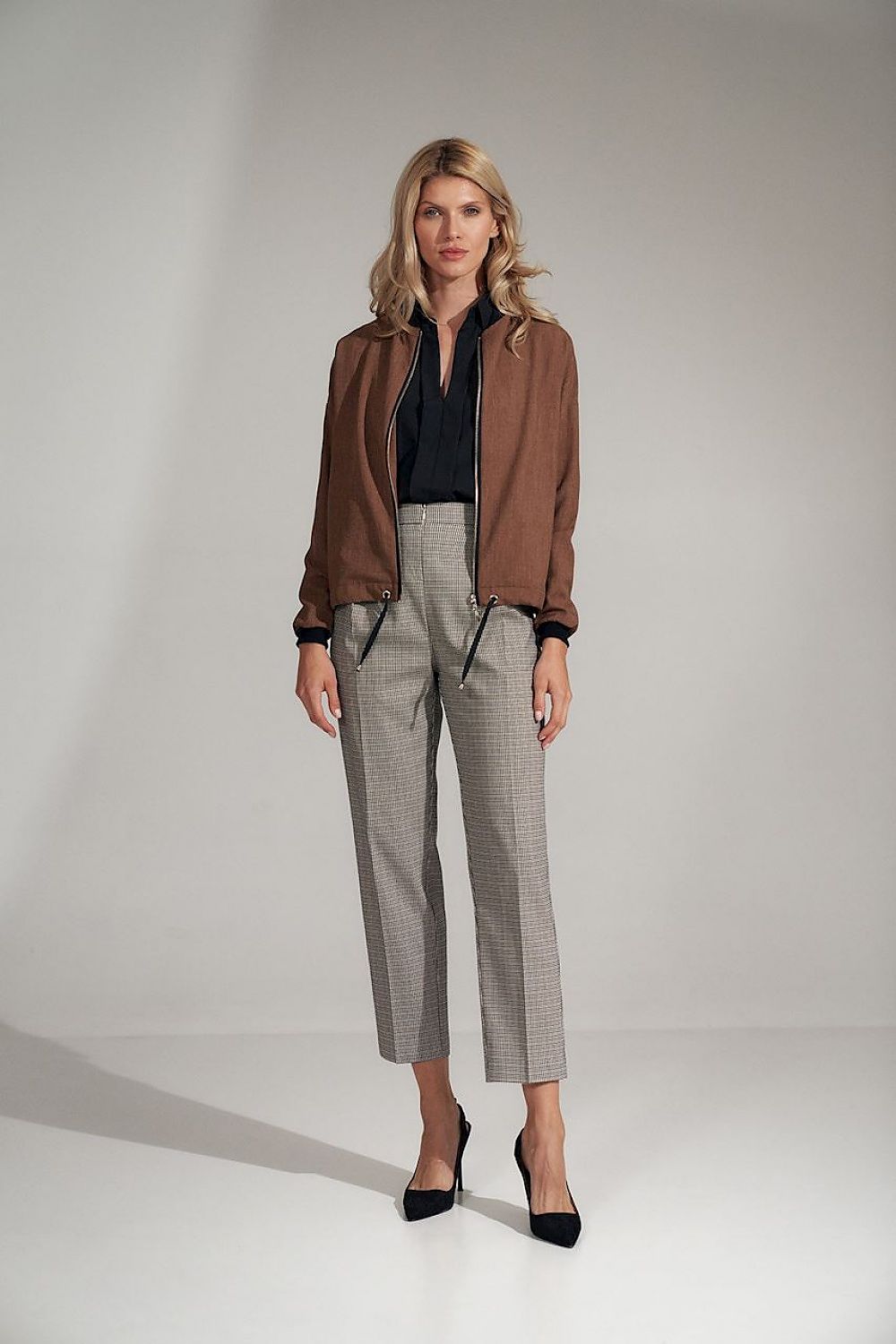  Veste model 151269 Figl 