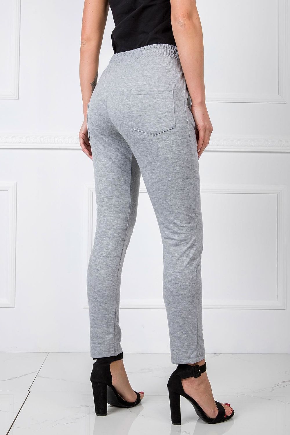  Pantalon survêtement model 166219 BFG 