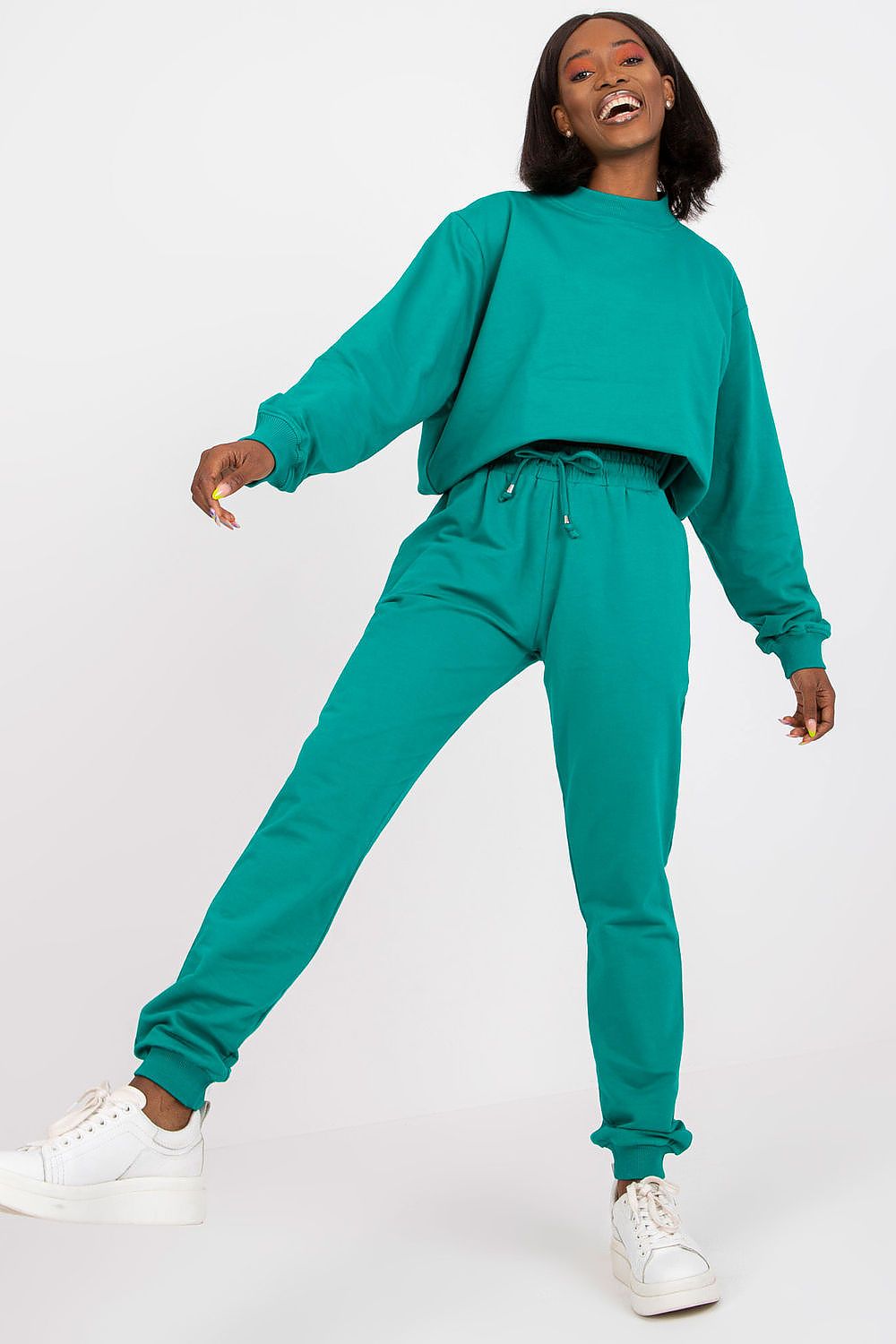  Pantalon survêtement model 167922 BFG 