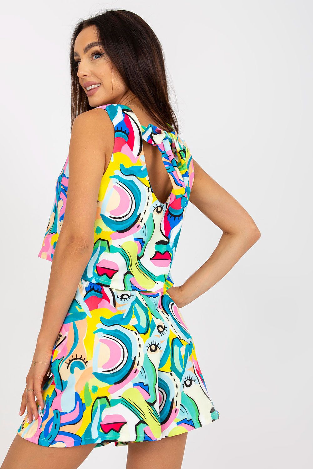  L`ensemble model 168538 Italy Moda 