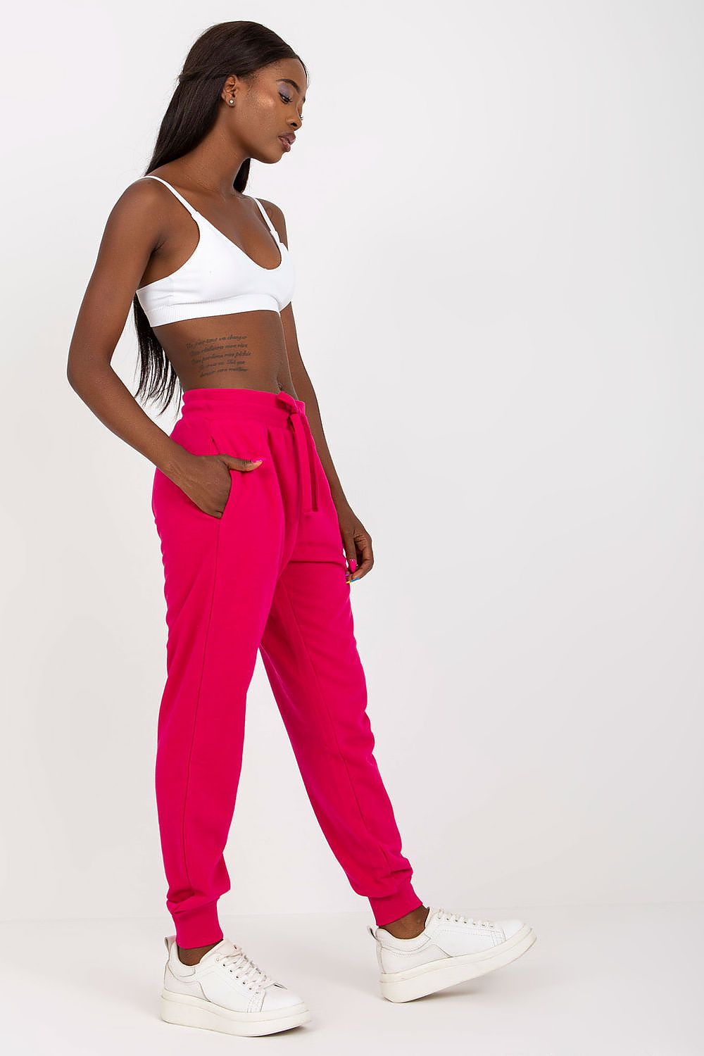  Pantalon survêtement model 169716 BFG 