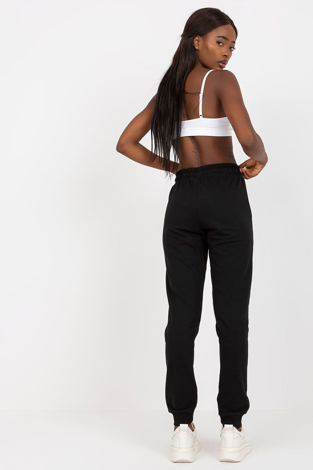  Pantalon survêtement model 169722 BFG 