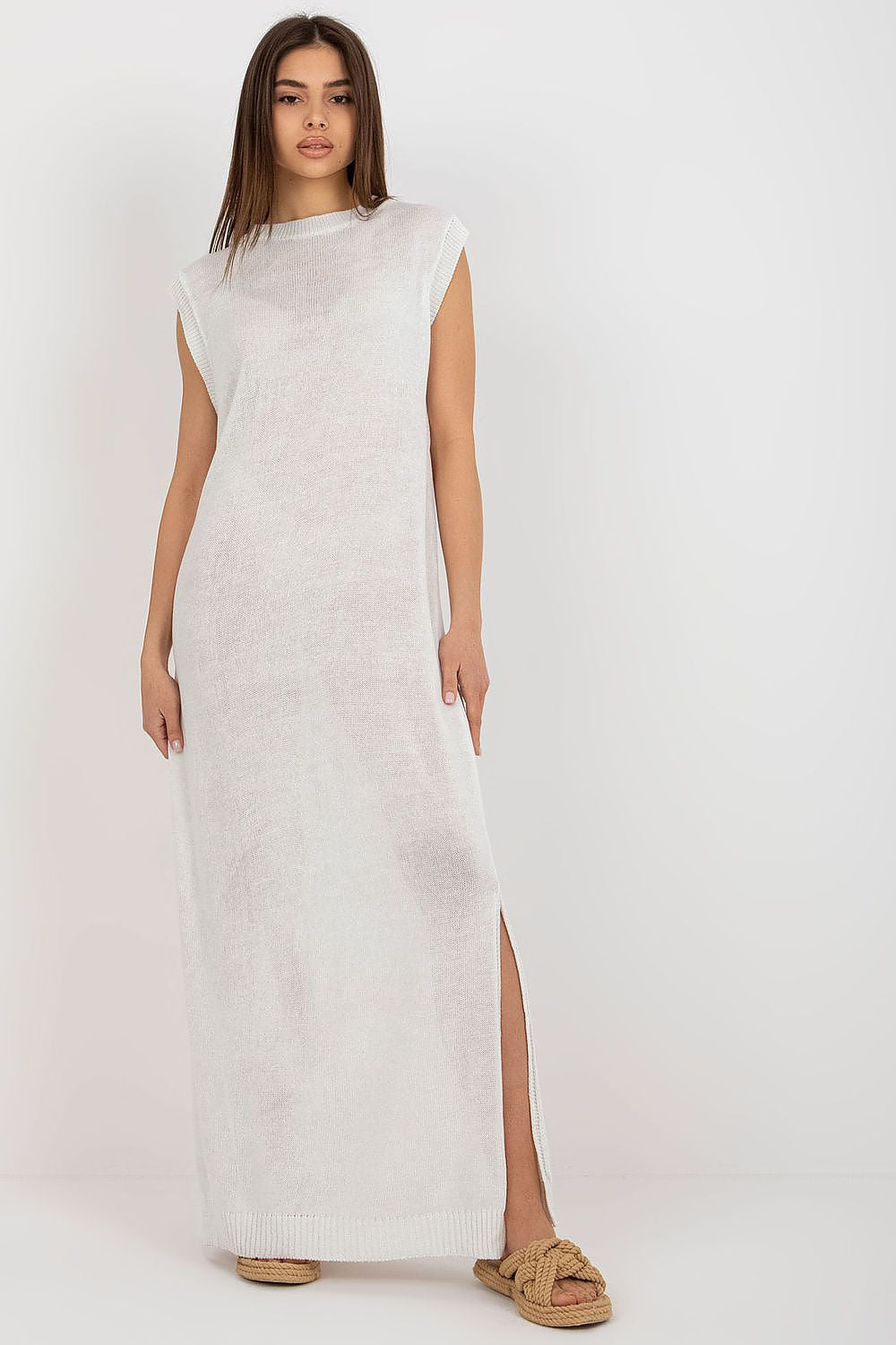 Robe de plage model 181538 Badu 