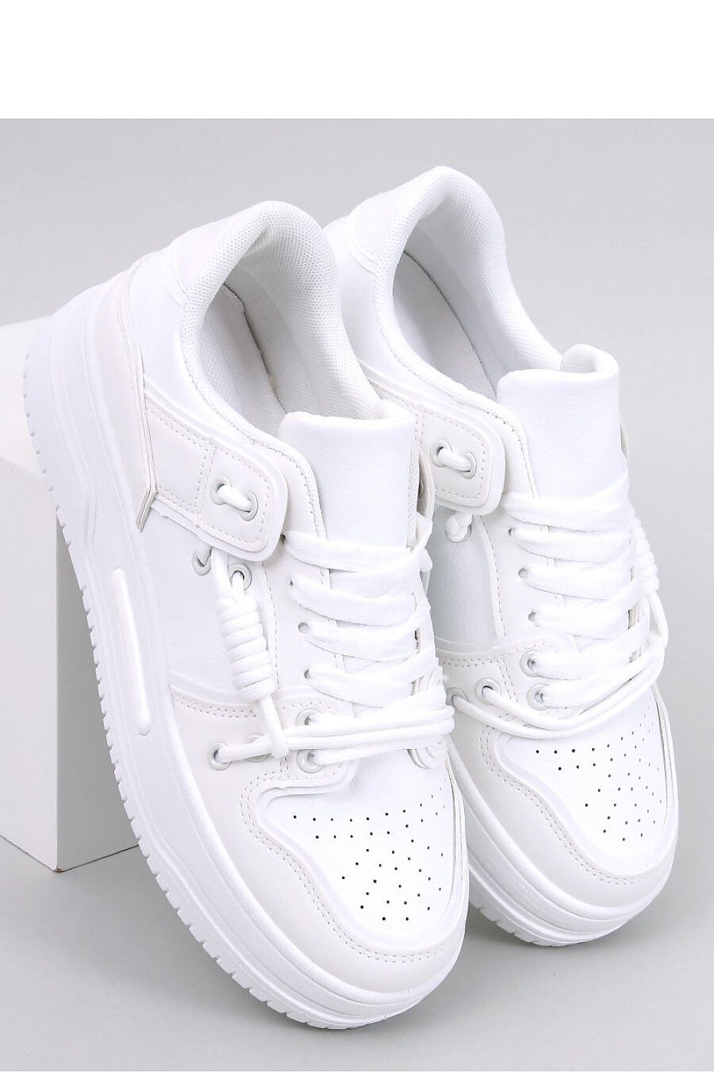  Chaussures de sport model 184356 Inello 